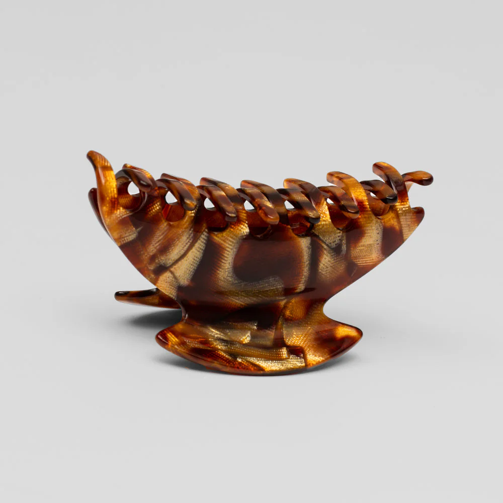 Medium Hair Claw Clip with Extra Grip - Image 6