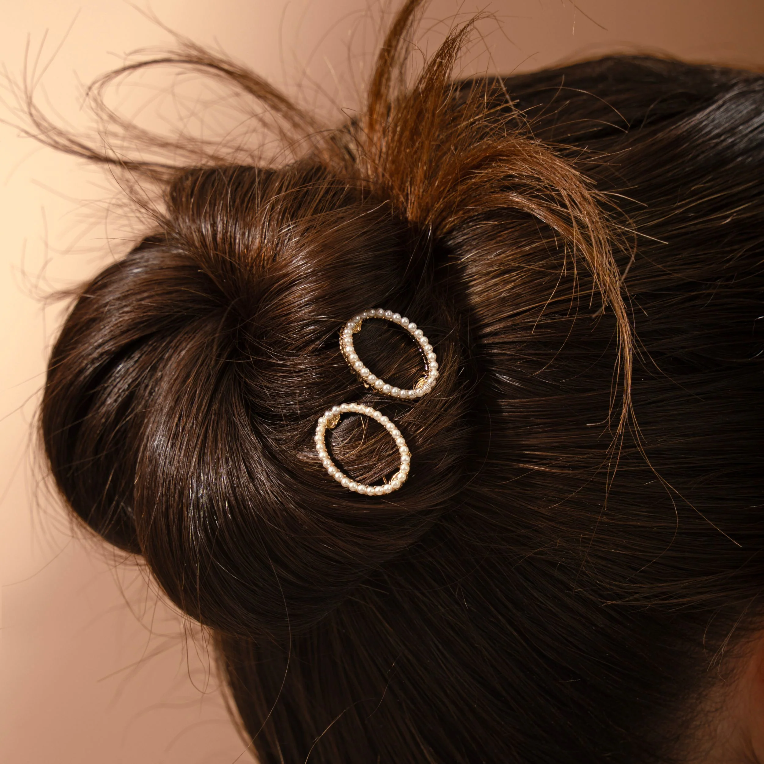 Mini Crystal Oval Hair Clip - Image 3