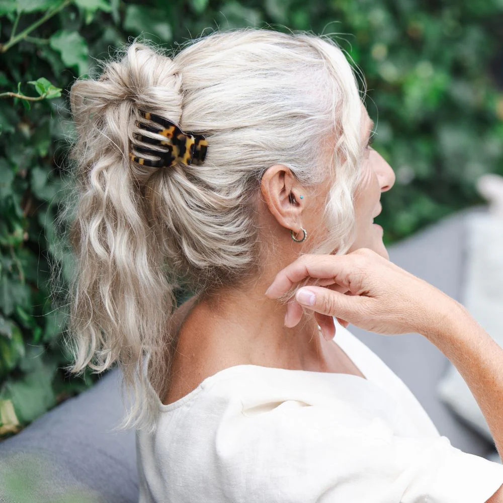 Small Sophia Side Hair Claw - Image 3